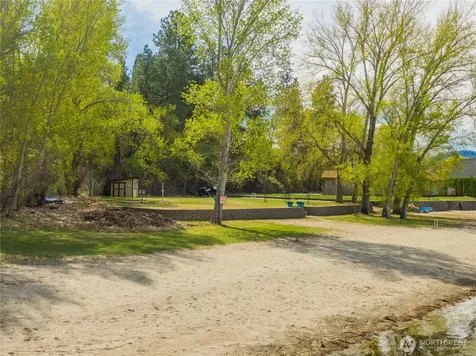 41 Champerty Road Oroville WA 98844