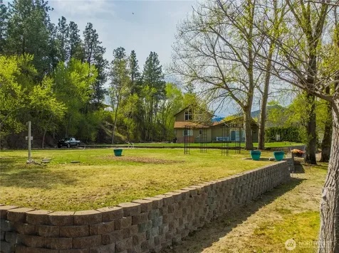 41 Champerty Road Oroville WA 98844