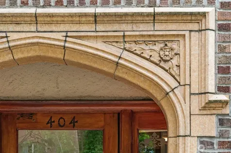 404 E Harrison Street Seattle WA 98102