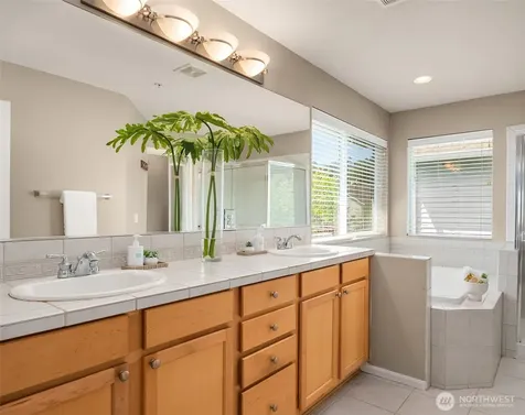 4507 S 220th Street Kent WA 98032