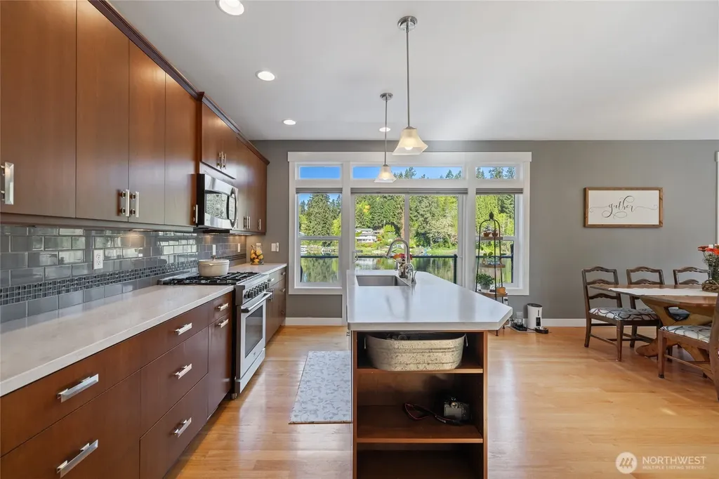 4937 Thompson Lane SE Olympia WA 98513