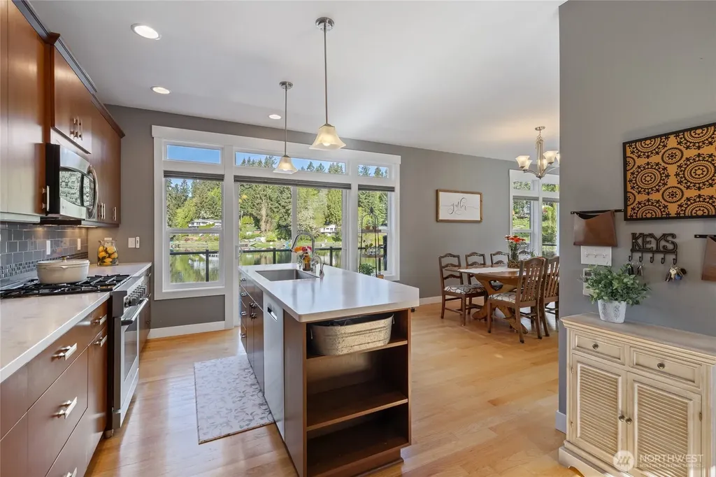 4937 Thompson Lane SE Olympia WA 98513