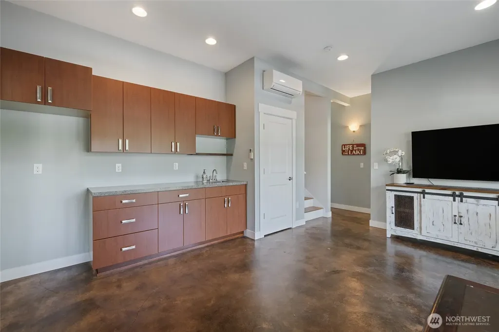 4937 Thompson Lane SE Olympia WA 98513