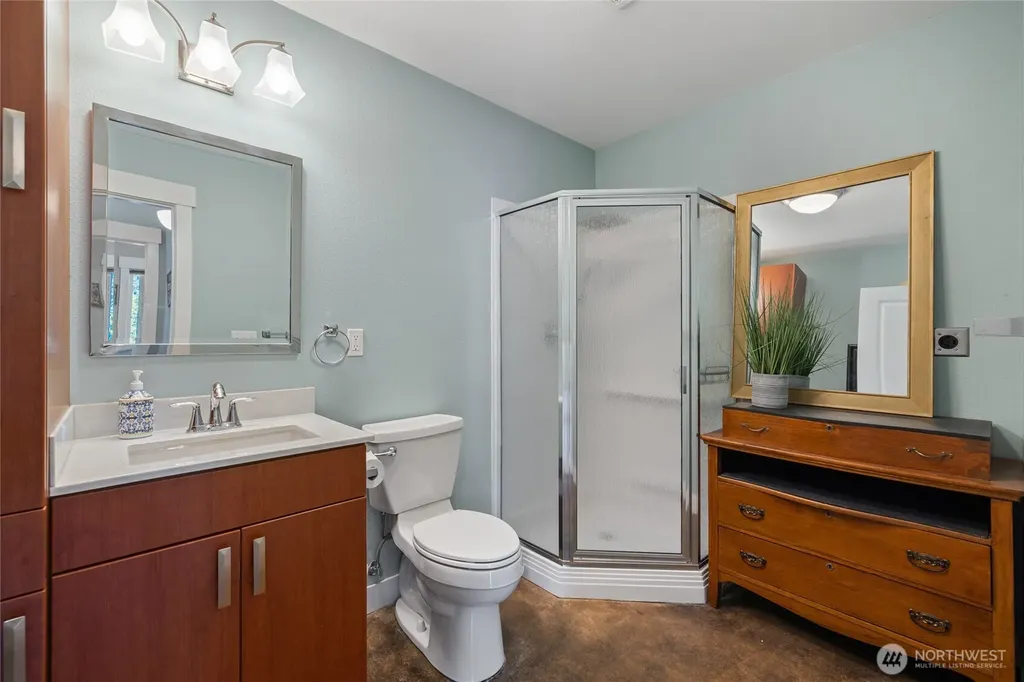 4937 Thompson Lane SE Olympia WA 98513