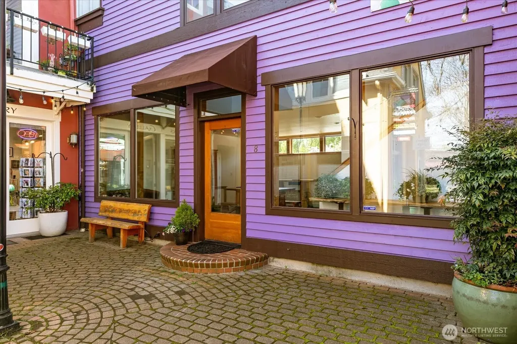221 2nd Street Langley WA 98260
