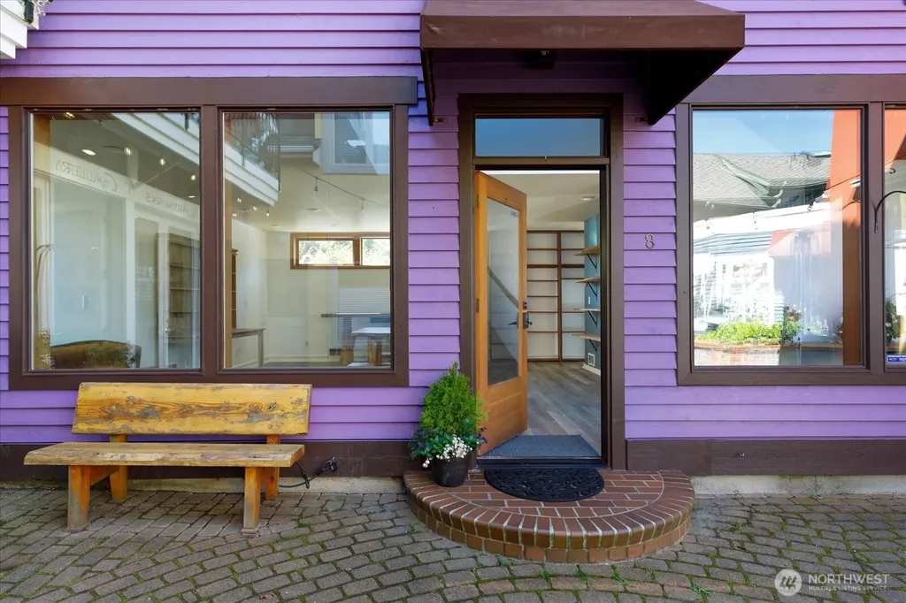 221 2nd Street Langley WA 98260