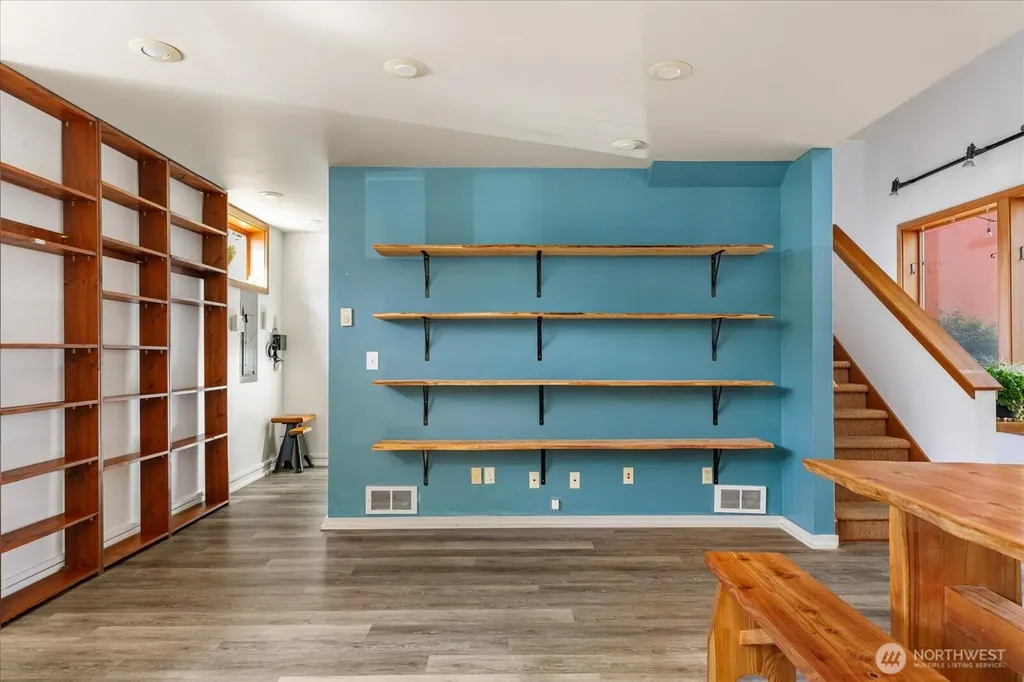 221 2nd Street Langley WA 98260