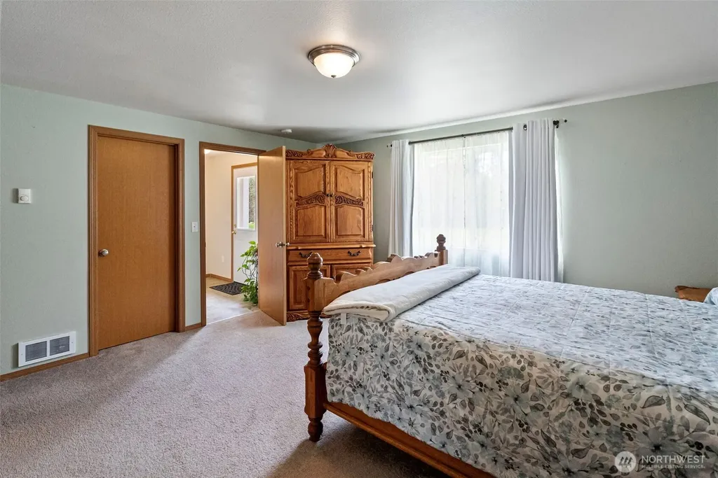 1704 197th Avenue SW Lakebay WA 98349