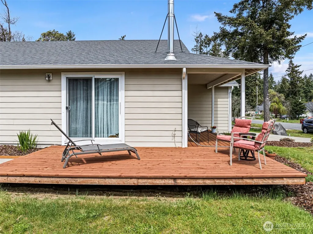 1704 197th Avenue SW Lakebay WA 98349