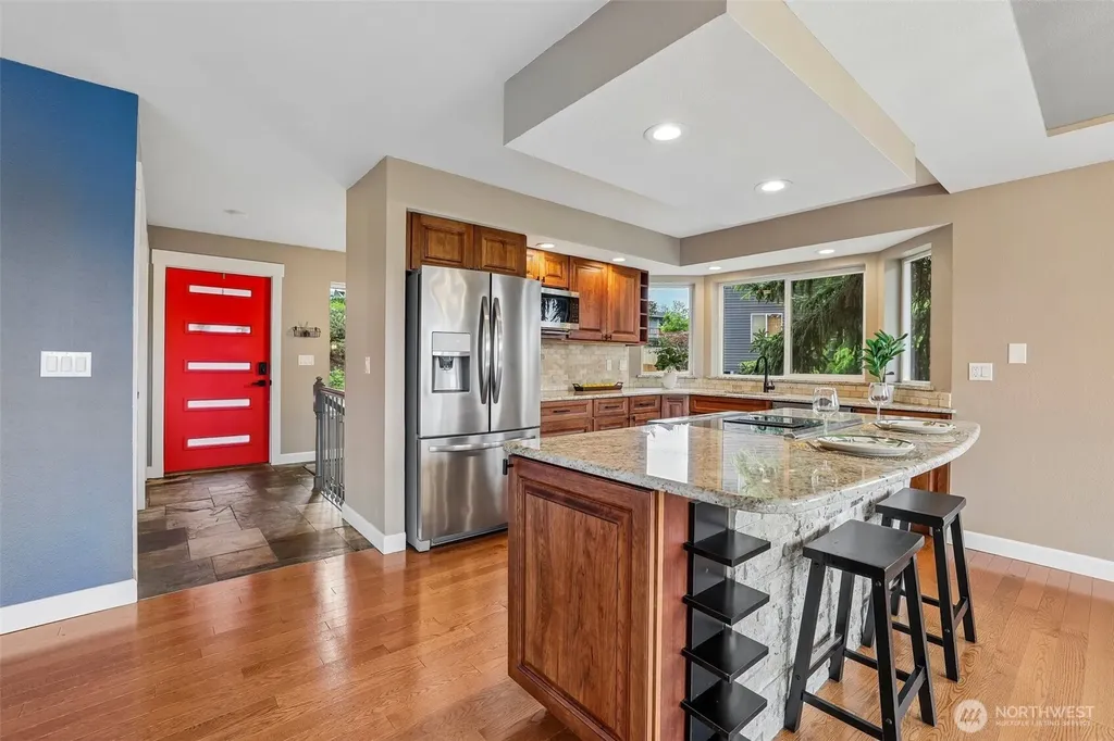 709 22nd Street SW Puyallup WA 98371