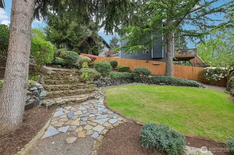 709 22nd Street SW Puyallup WA 98371