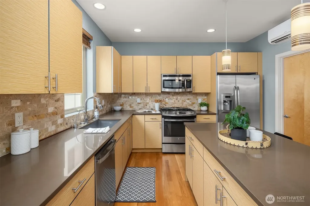 1550 NW 60th Street Seattle WA 98107