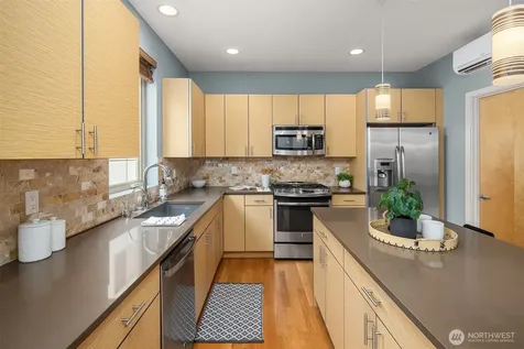 1550 NW 60th Street Seattle WA 98107