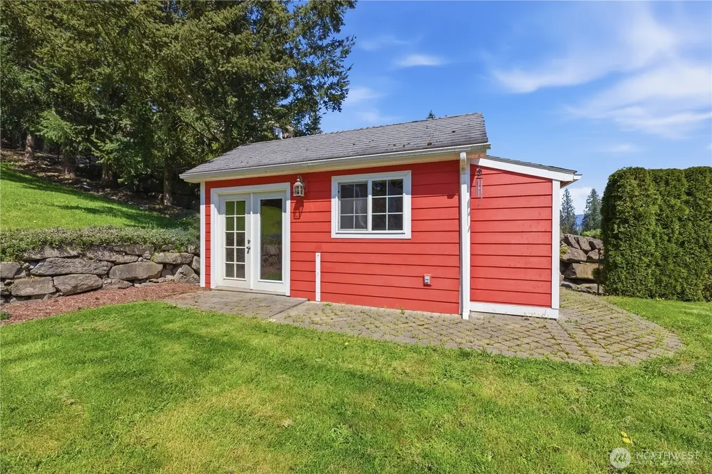 40109 278th Avenue SE Enumclaw WA 98022