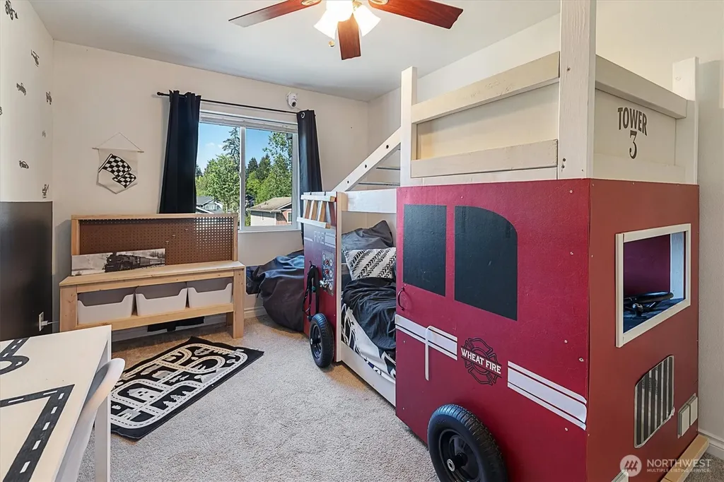 6994 E Dakota Street Port Orchard WA 98366