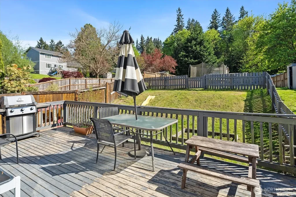 6994 E Dakota Street Port Orchard WA 98366