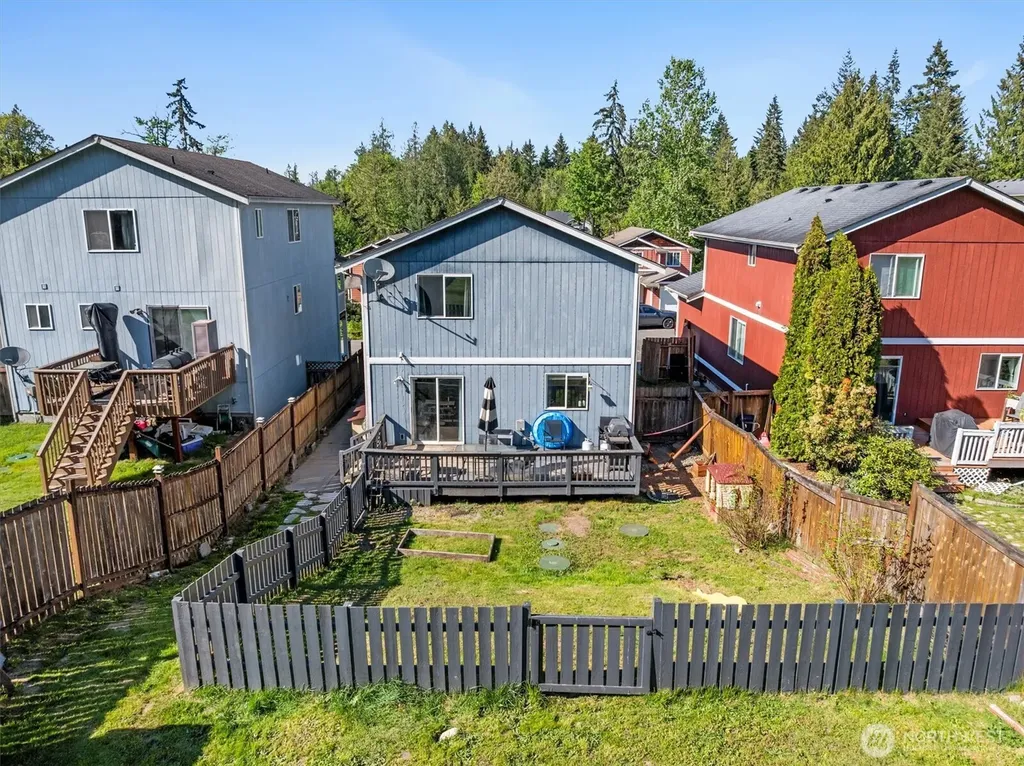 6994 E Dakota Street Port Orchard WA 98366
