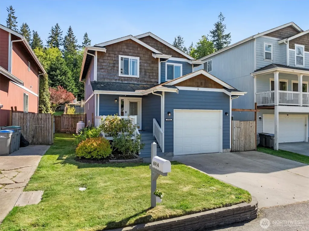 6994 E Dakota Street Port Orchard WA 98366