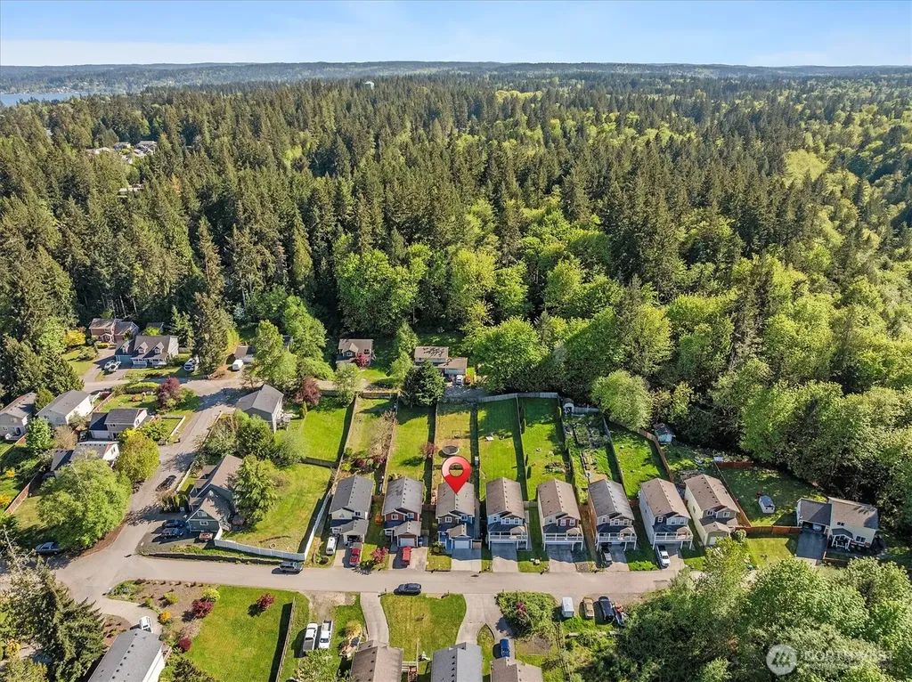 6994 E Dakota Street Port Orchard WA 98366