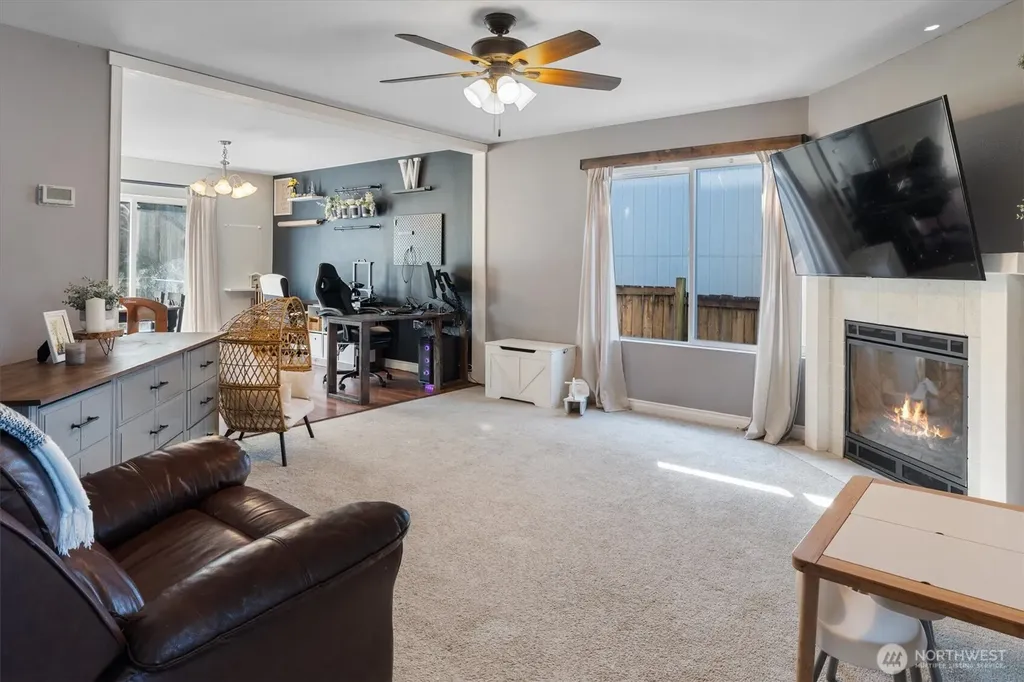 6994 E Dakota Street Port Orchard WA 98366