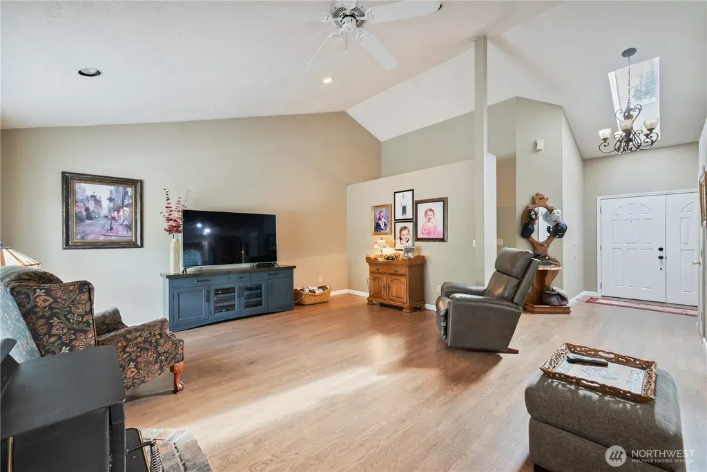 108 Sunset Lane Longview WA 98632
