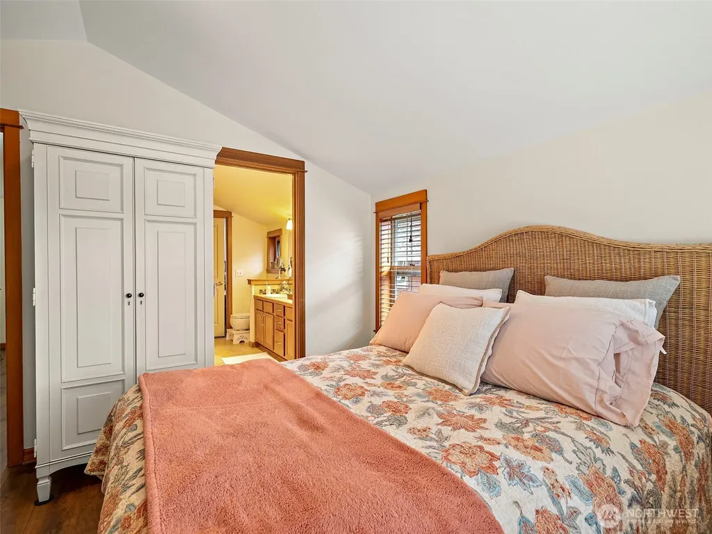 3318 Wetmore Avenue S Seattle WA 98144