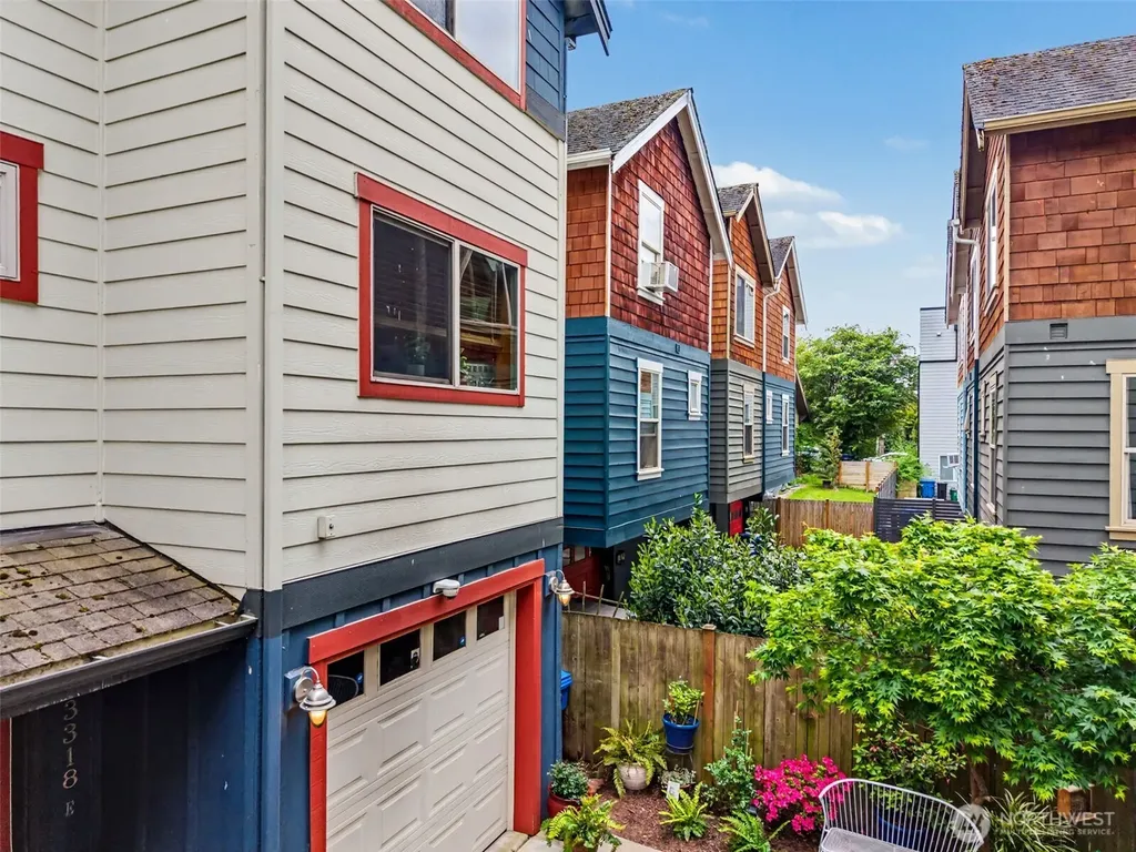 3318 Wetmore Avenue S Seattle WA 98144