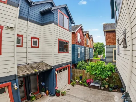 3318 Wetmore Avenue S Seattle WA 98144