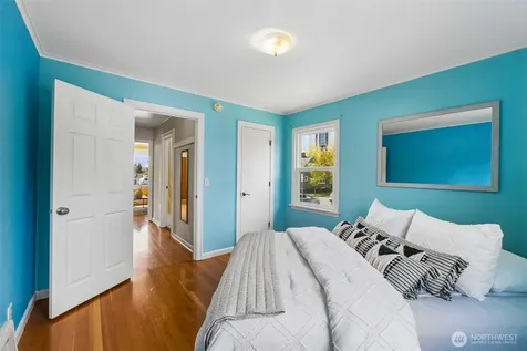 1911 13th Street Everett WA 98201