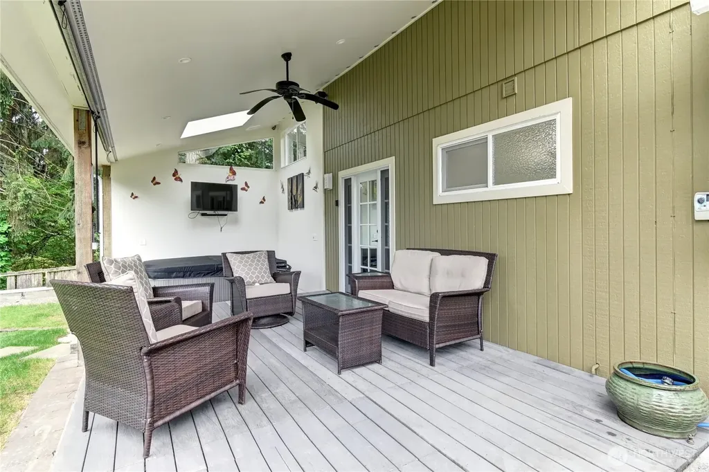 23717 49th Drive SE Woodinville WA 98072