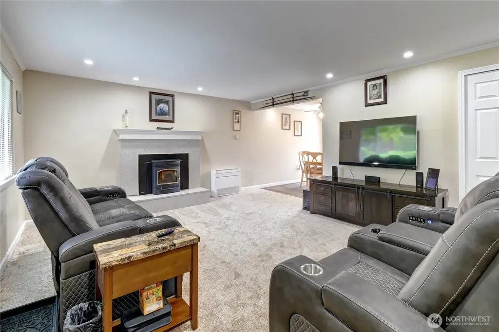 23717 49th Drive SE Woodinville WA 98072