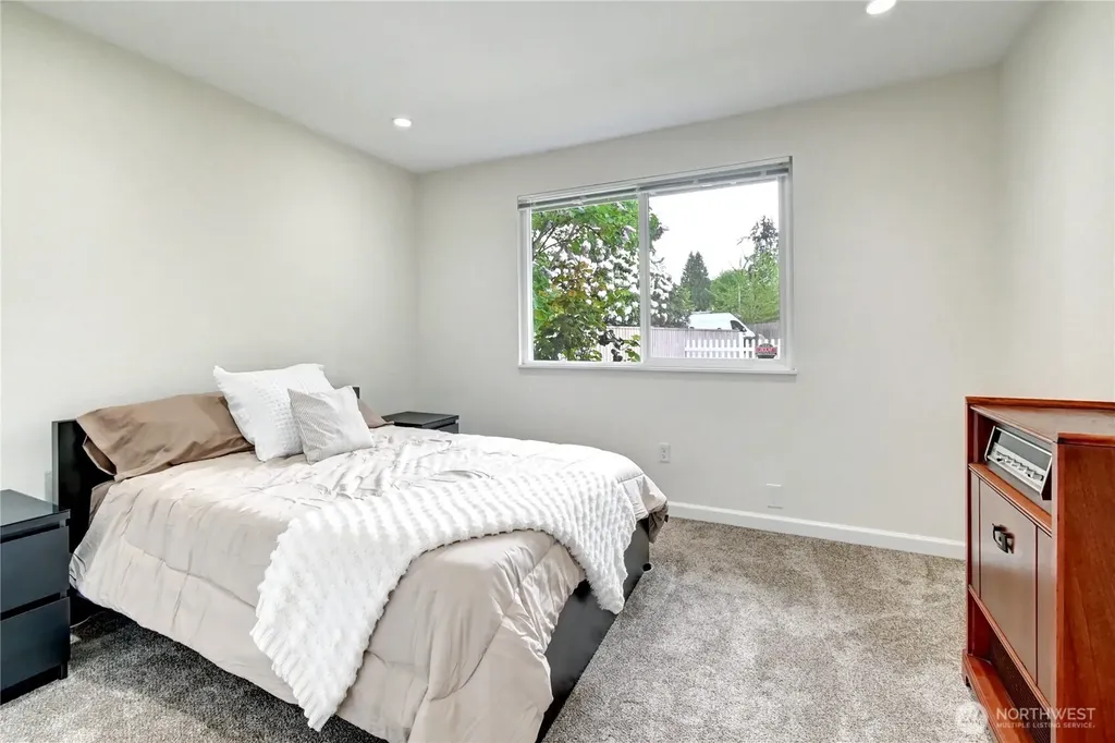 23717 49th Drive SE Woodinville WA 98072