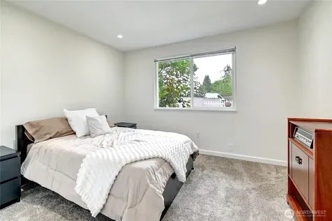 23717 49th Drive SE Woodinville WA 98072