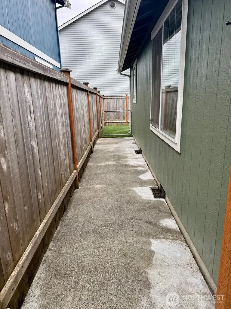 6412 79th Place NE Marysville WA 98270