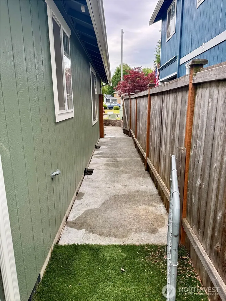 6412 79th Place NE Marysville WA 98270