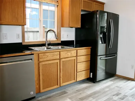6412 79th Place NE Marysville WA 98270