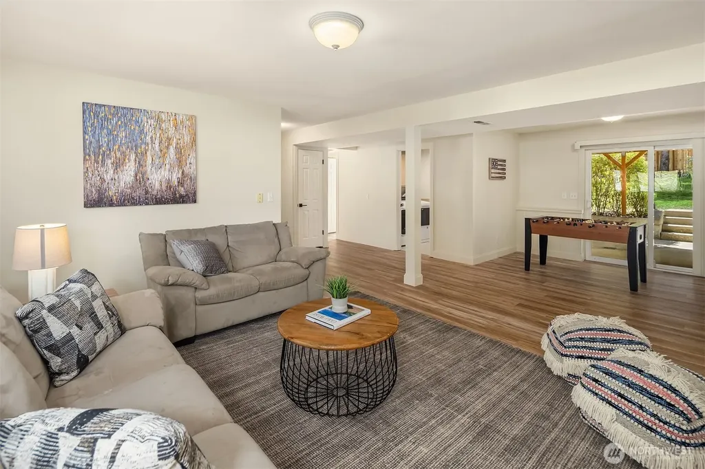 17703 NE 34th Street Redmond WA 98052