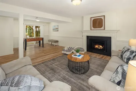 17703 NE 34th Street Redmond WA 98052