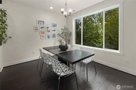 856 224th Avenue NE Sammamish WA 98074