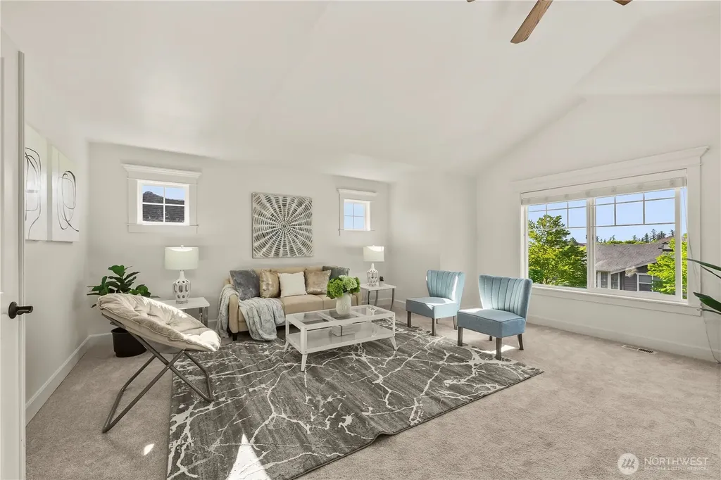 2415 NE Daphne Issaquah WA 98029