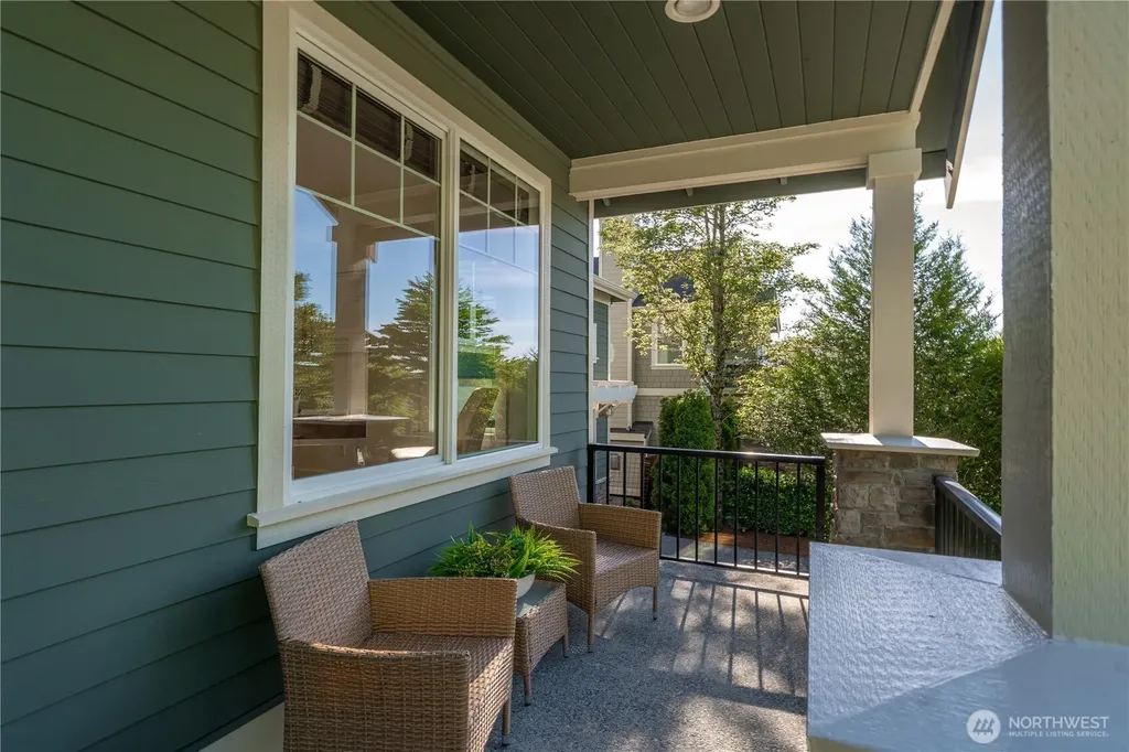2415 NE Daphne Issaquah WA 98029