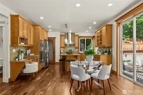 2415 NE Daphne Issaquah WA 98029