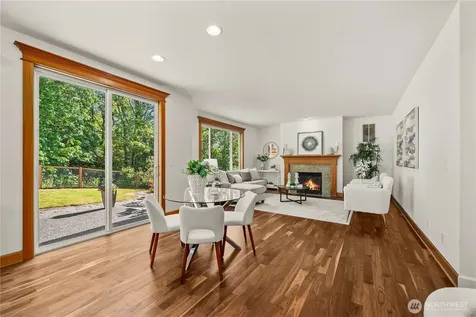 2415 NE Daphne Issaquah WA 98029