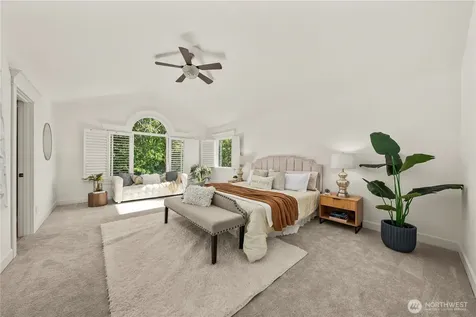 2415 NE Daphne Issaquah WA 98029