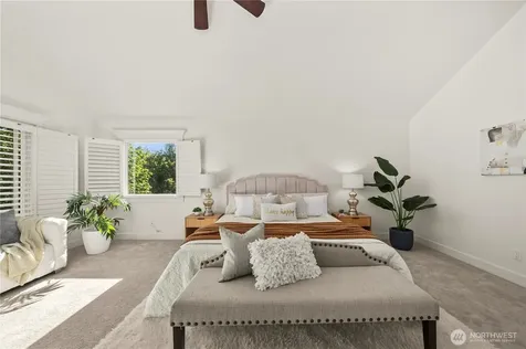 2415 NE Daphne Issaquah WA 98029