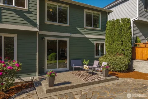 2415 NE Daphne Issaquah WA 98029