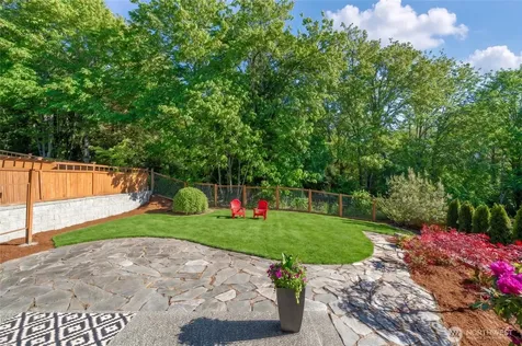 2415 NE Daphne Issaquah WA 98029