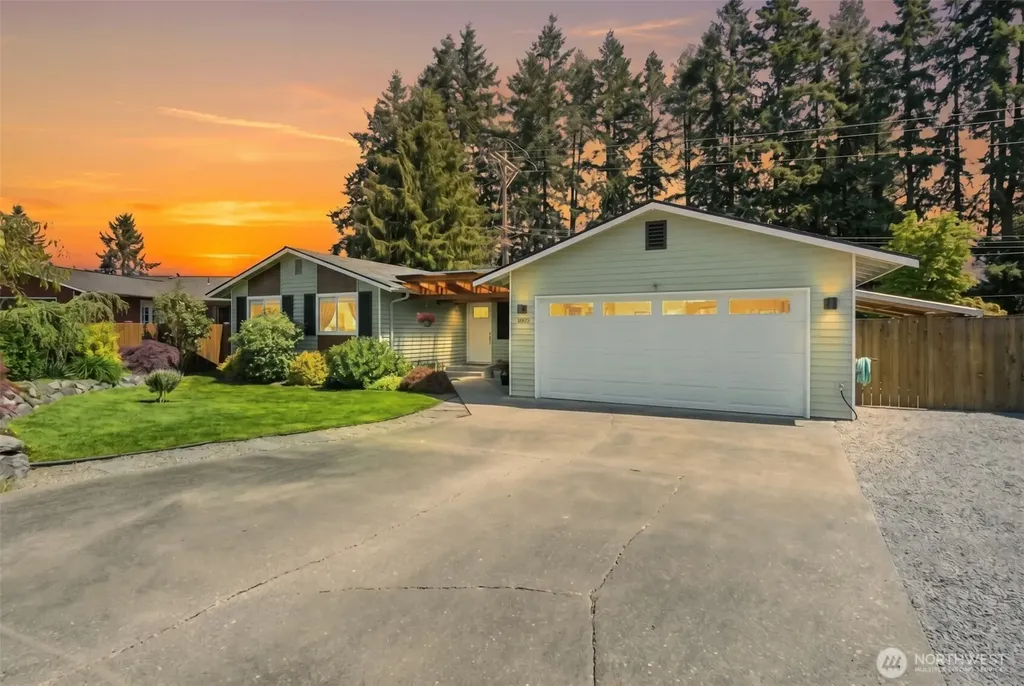 1802 70th Place SE Everett WA 98203
