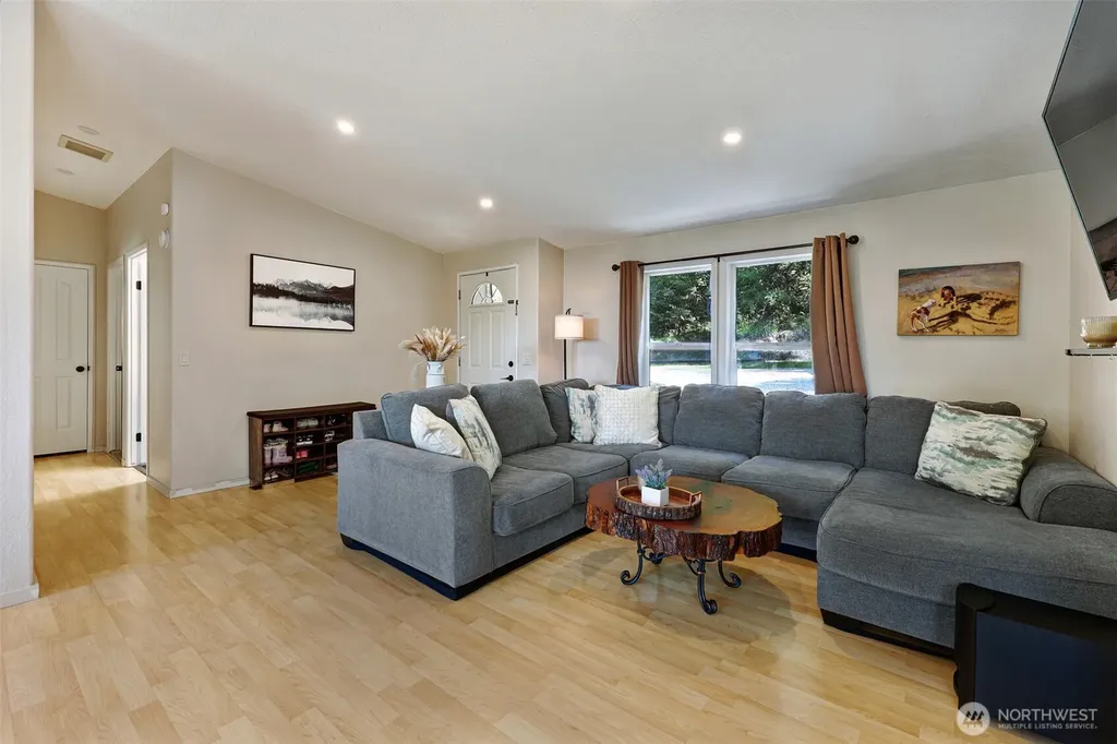 7777 Hellman Road Clinton WA 98236