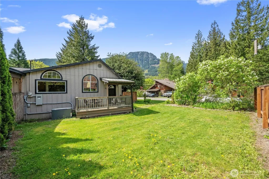 14616 681st Avenue NE Baring WA 98224